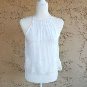 Chloe K‎ White Lace Hem Tank